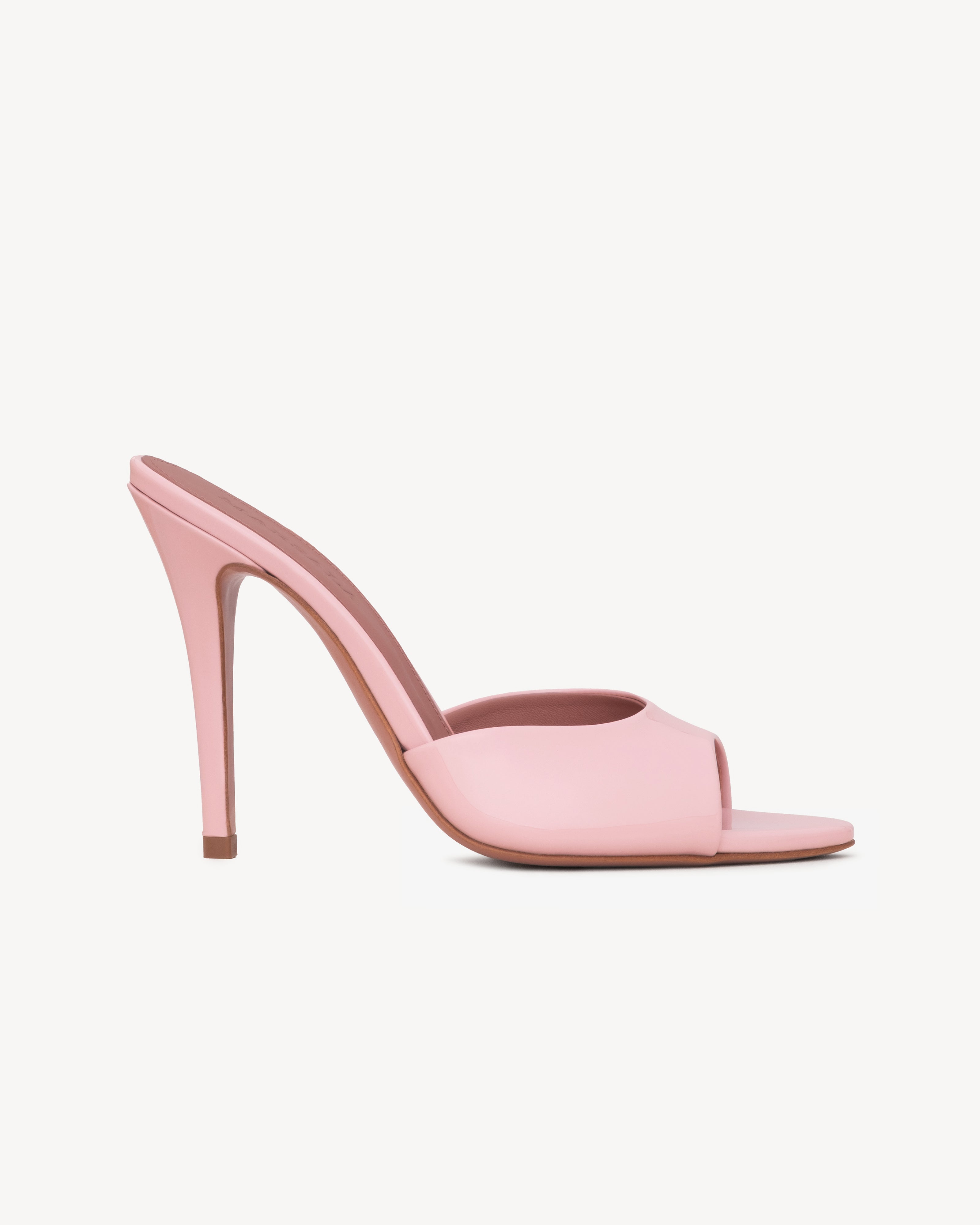 Leia Pink